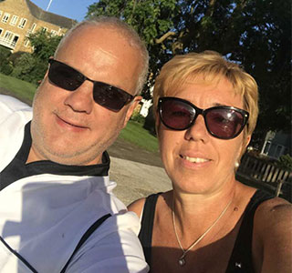mature couple seeking